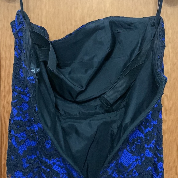 Tibi Lace Overlay Strapless Dress with cobalt lining/black overlay (size 10) - Picture 3 of 7
